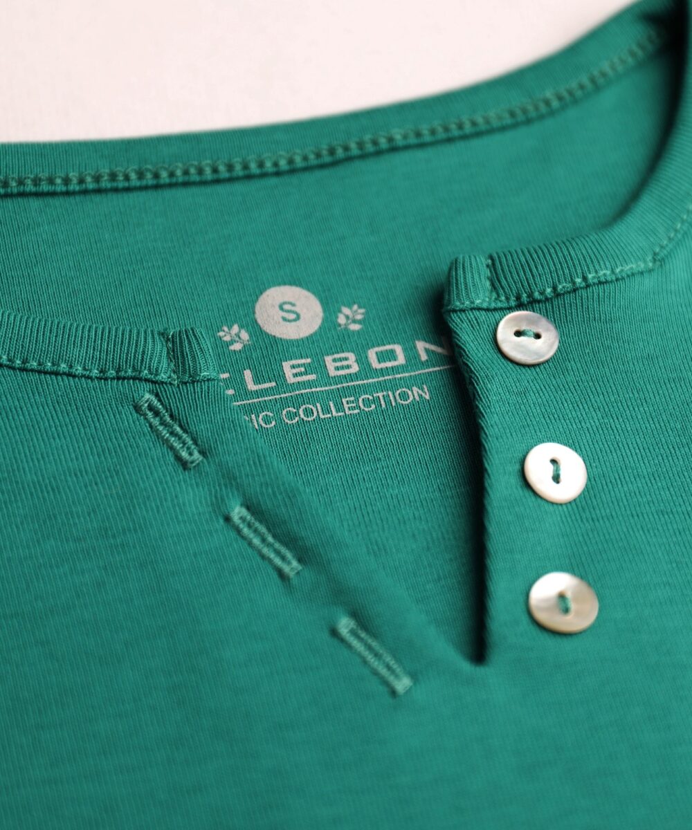 تیشرت زنانه سه دکمه