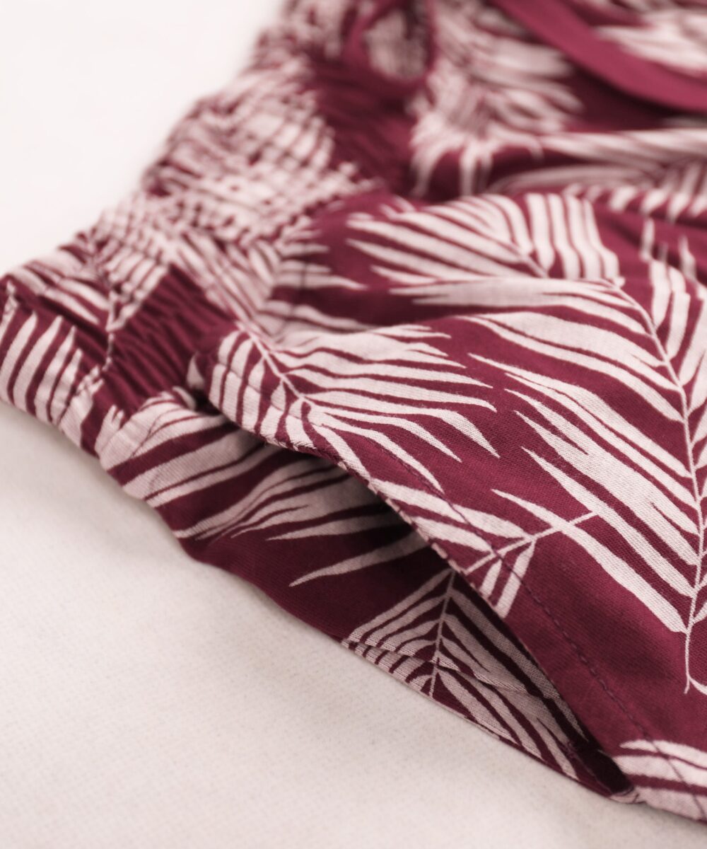 شلوارک زنانه طرح برگ