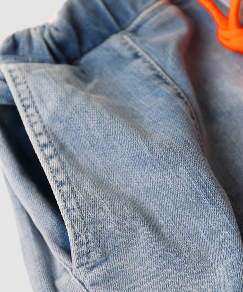 شلوار جین زنانه