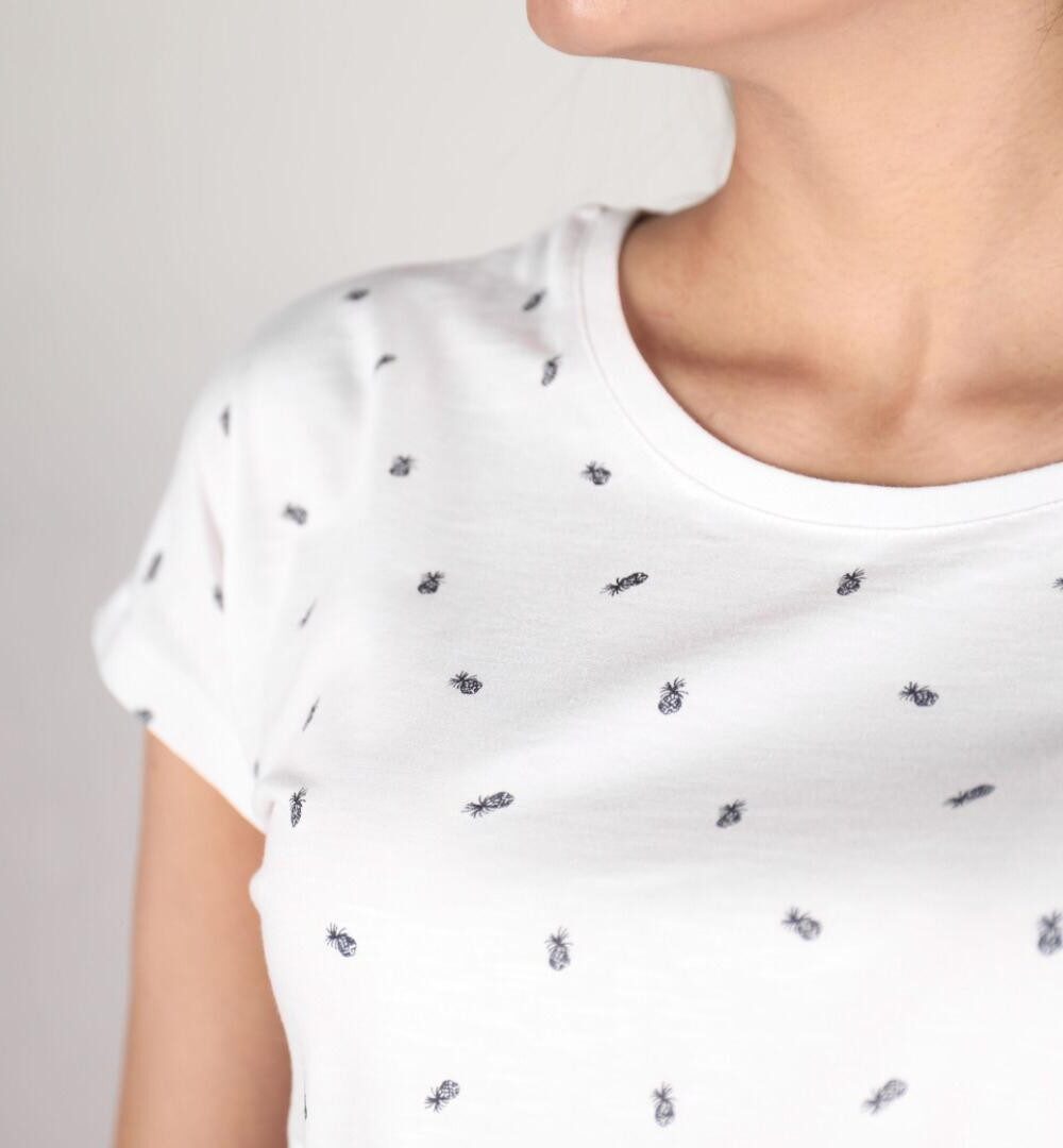 تی شرت زنانه یقه گرد