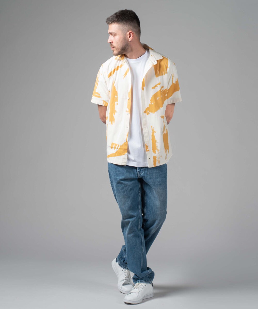 پیراهن مردانه