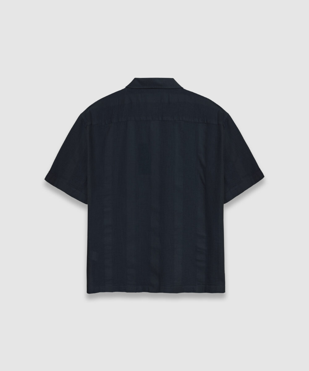 پیراهن مردانه