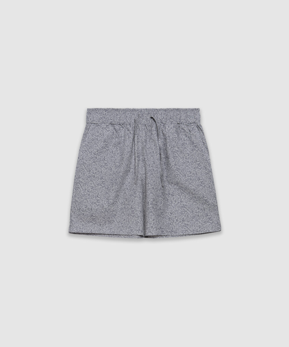 شلوارک زنانه